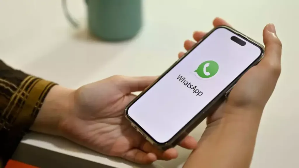 whatsapp introduces ai powered chat 6557978f7fa53